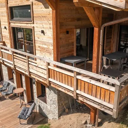 Mitoyen - Jacuzzi - Cousinade I Chalet